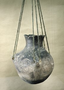 Vaatwerk met lintstijl decoratie, van Belloye-sur-Somme, Donau-Neolithicum, ca. 3500 v.Chr.